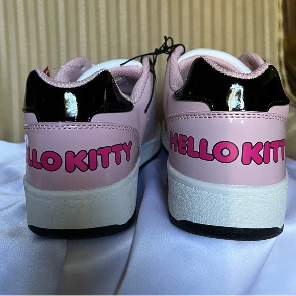 WOMEN’S~HELLO KITTY~SNEAKERS~NIB~ 8 - Picture 2 of 7